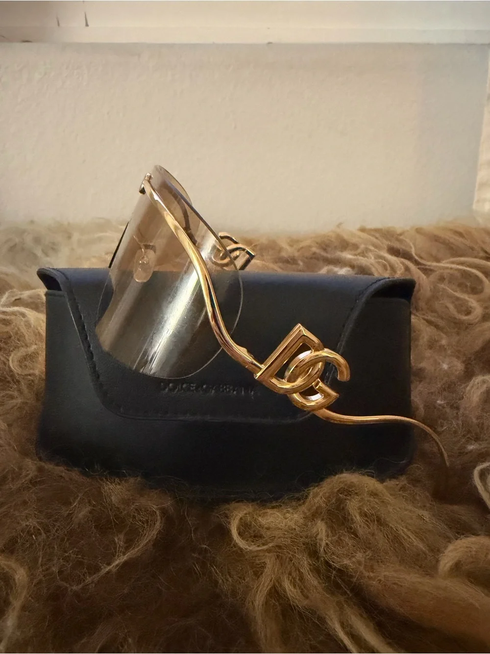 N/A stylish gold